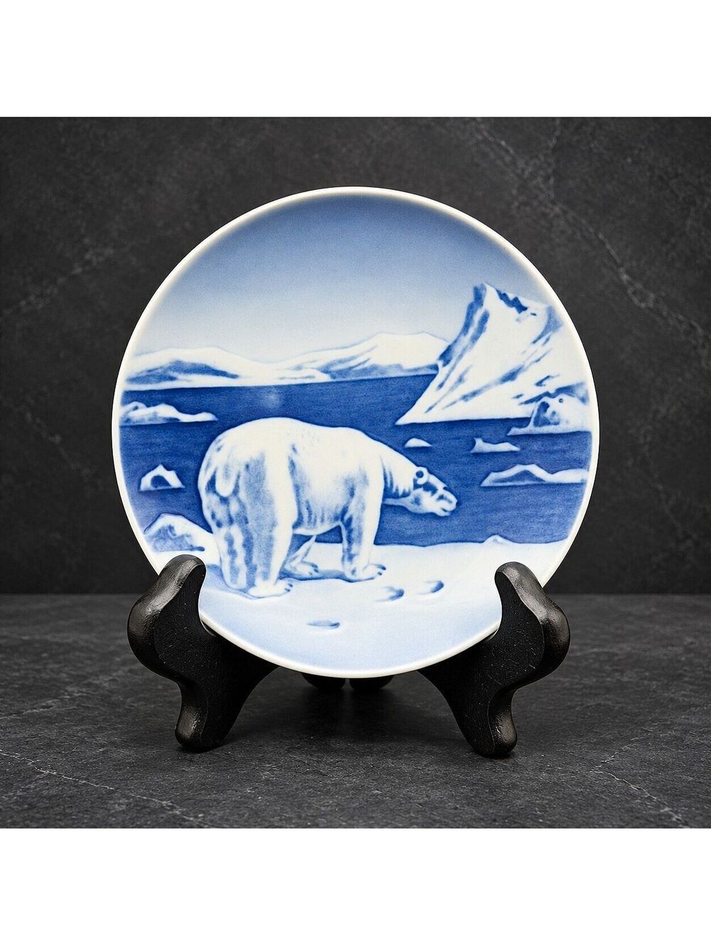 Vintage Royal Copenhagen 4366 Polar Bear Greenland Blue Porcelain Dish 4.5"